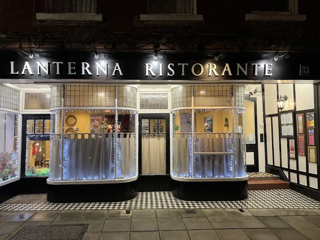 Lanterna Restaurant_Scarborough_slider_image_1