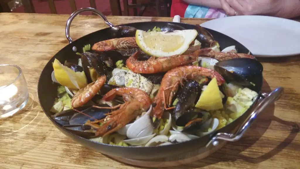 Menu_La Roca_Scarborough_image_2