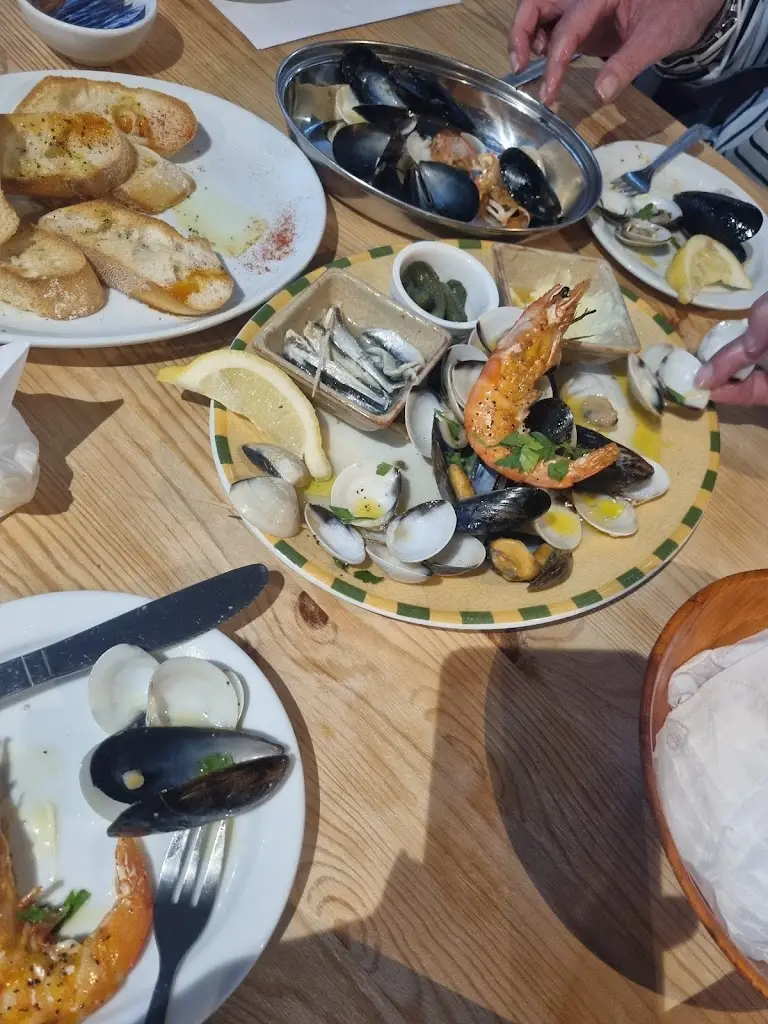 La Roca_Scarborough_slider_image_2