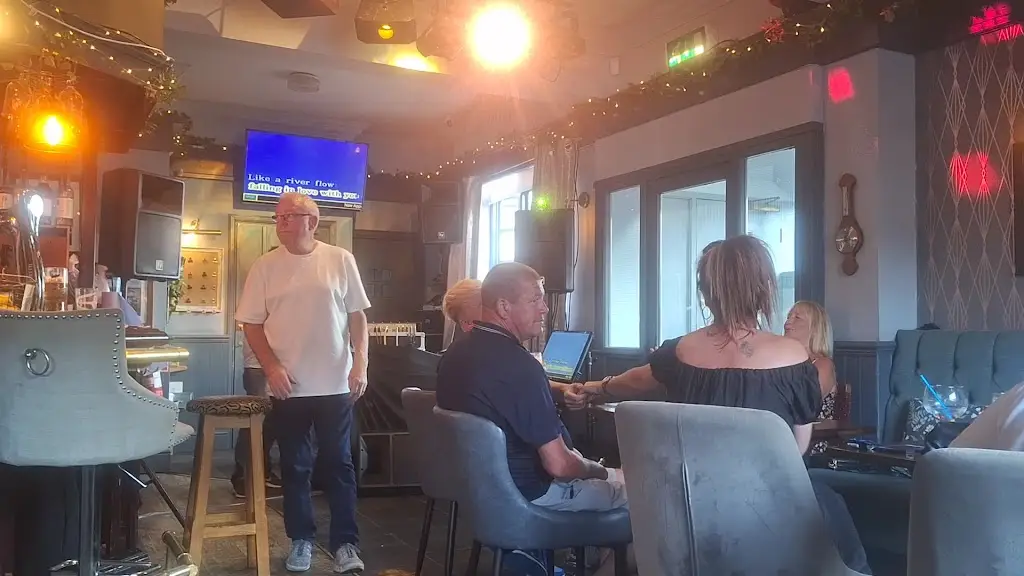 bert van eijk_Scarborough Arms_Scarborough_review