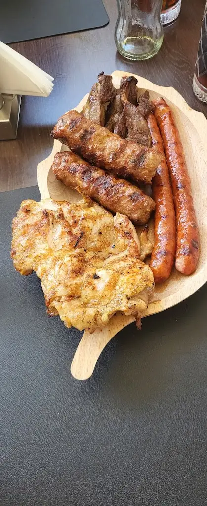 Menu_Empire Grill_Scarborough_image_6