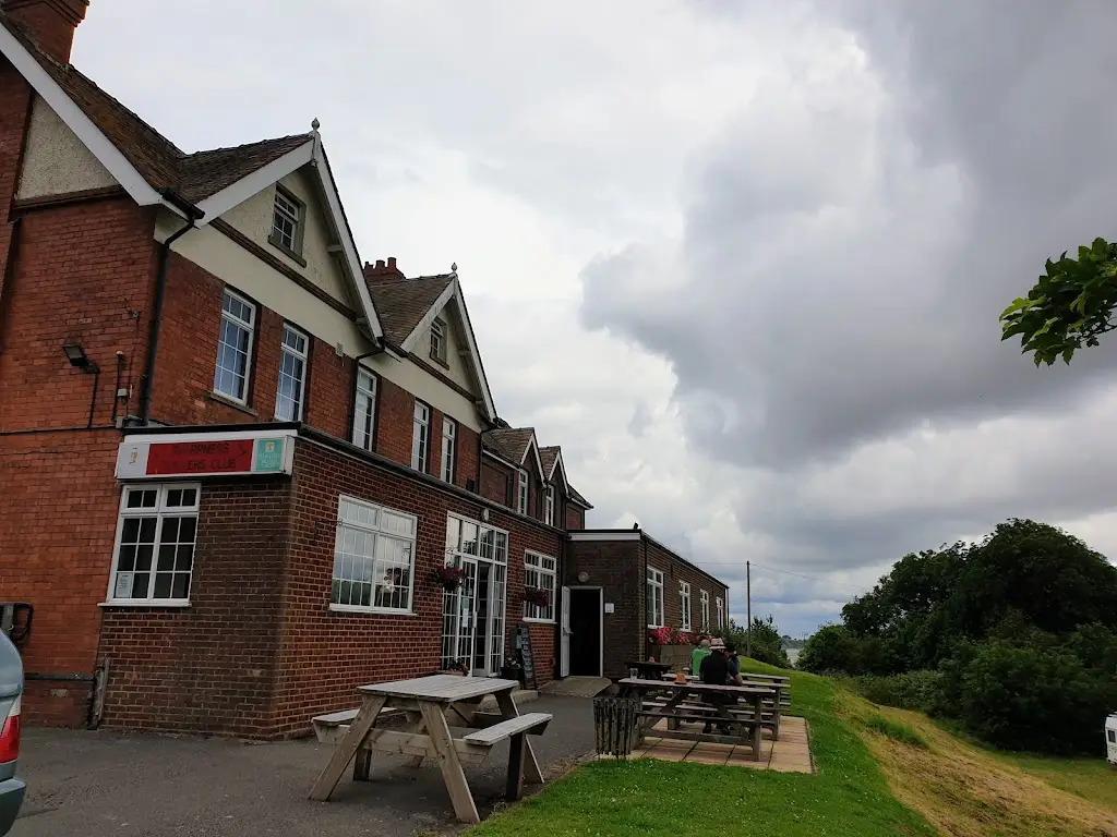 Sharpness Sports and Social Club_Sharpness_slider_image_3