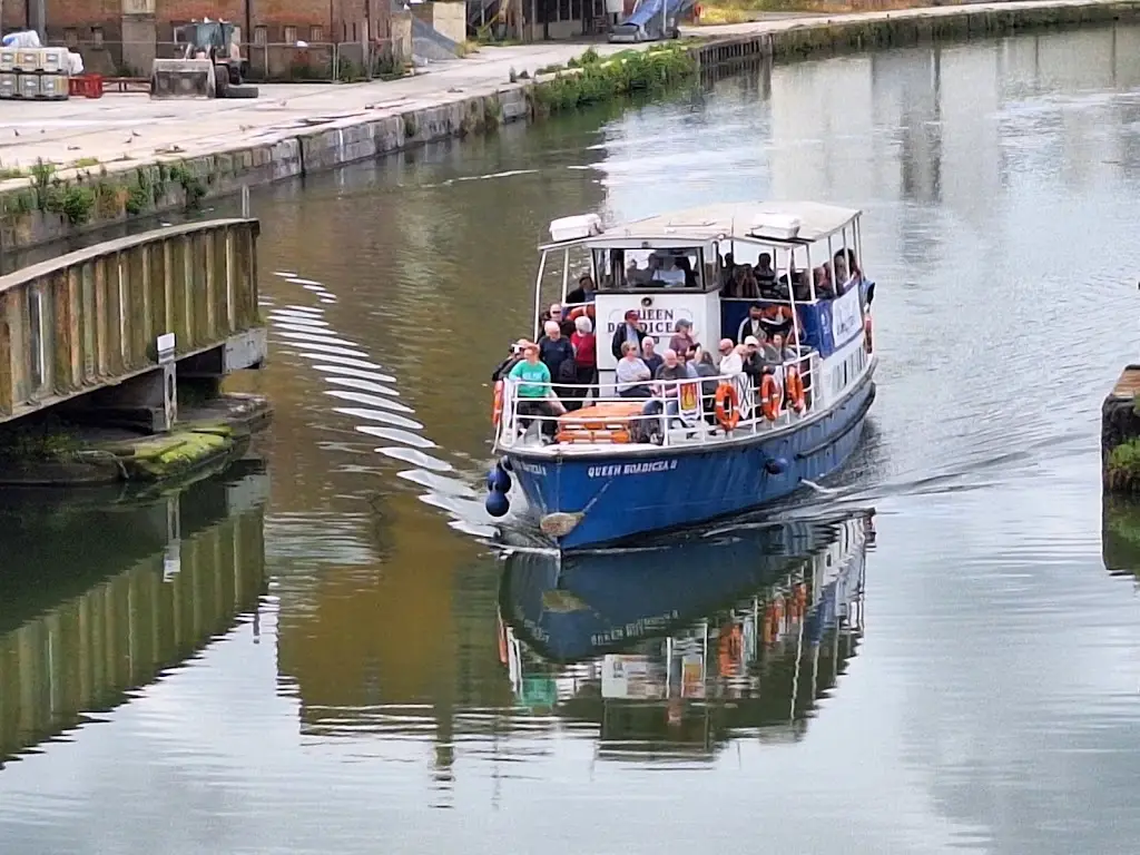 brian steggall_Sharpness Marina_Sharpness_recensione