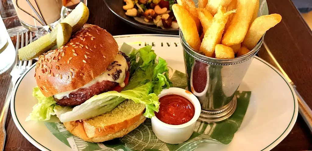 Menu_The Ivy Castle View_Send_image_7