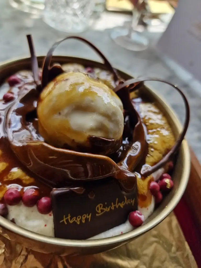 Mei Dong_The Ivy Castle View_Send_review