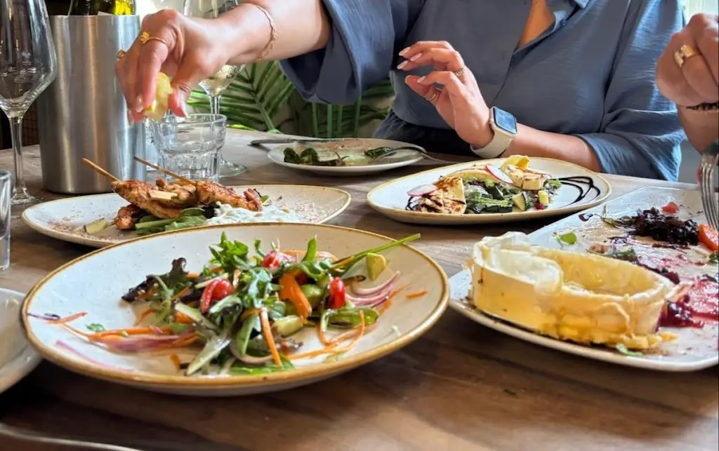 K HS_Bird In Hand - Woking_Send_review