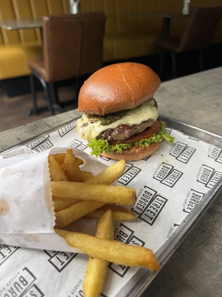 Menu_Gordon Ramsay Street Burger x Street Pizza - Woking_Send_image_6