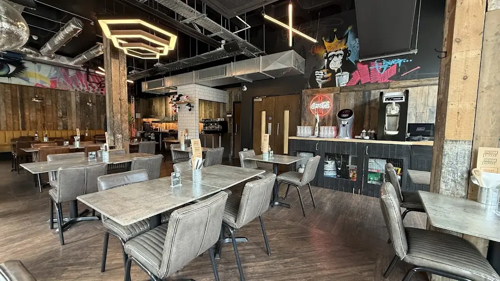 Teck Boon_Gordon Ramsay Street Burger x Street Pizza - Woking_Send_review