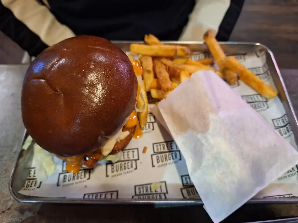Nick Ta_Gordon Ramsay Street Burger x Street Pizza - Woking_Send_review