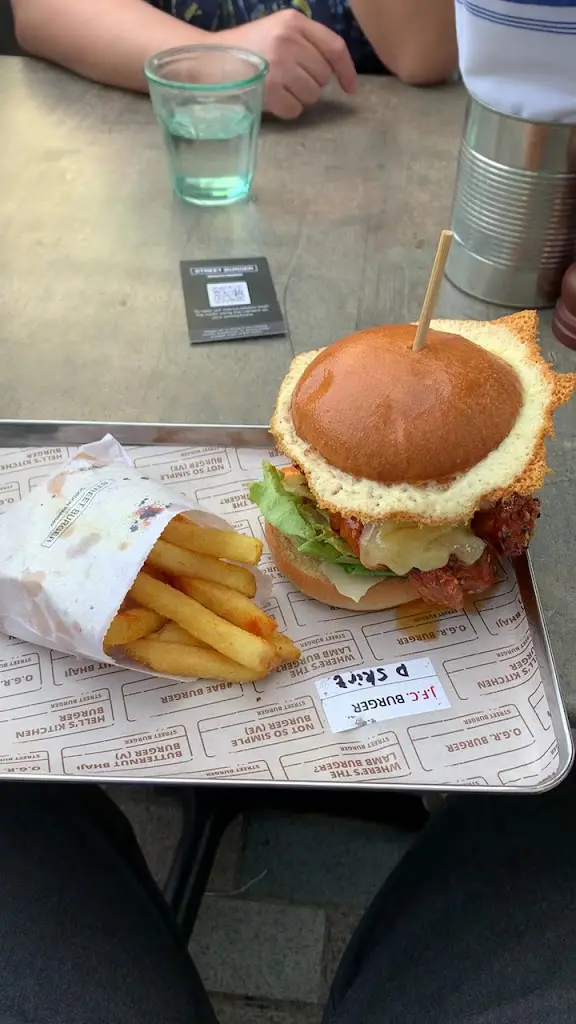 Gordon Ramsay Street Burger x Street Pizza - Woking_Send_slider_image_2