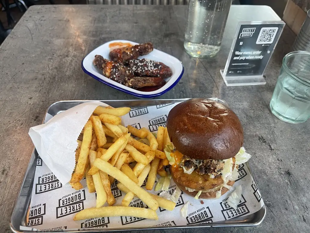 Gordon Ramsay Street Burger x Street Pizza - Woking_Send_slider_image_3