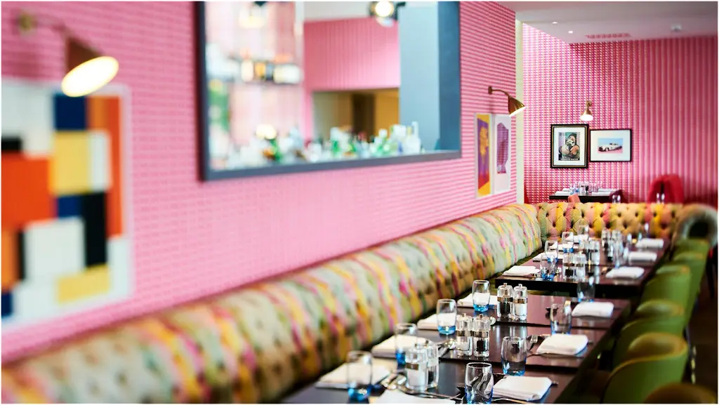 HarBAR Kitchen, Bar & Terrace_Send_slider_image_1