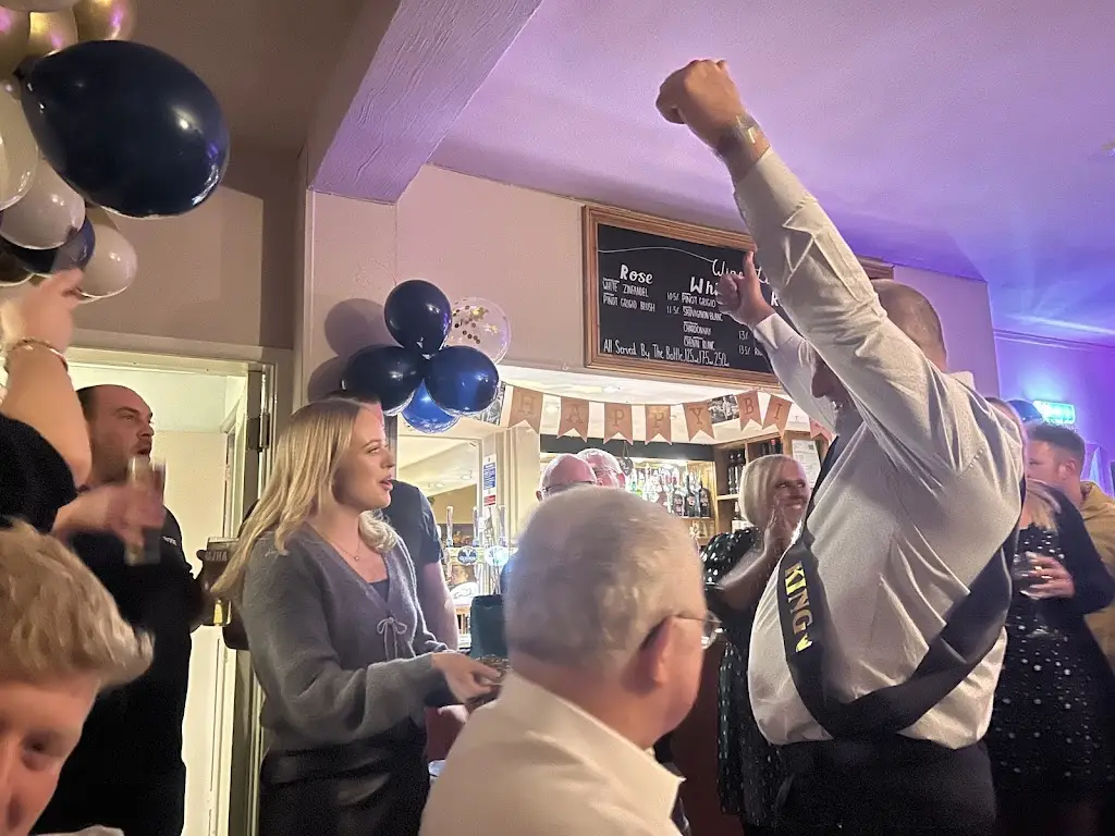 Stacey Young_Swan with Two Nicks_Sharnbrook_review