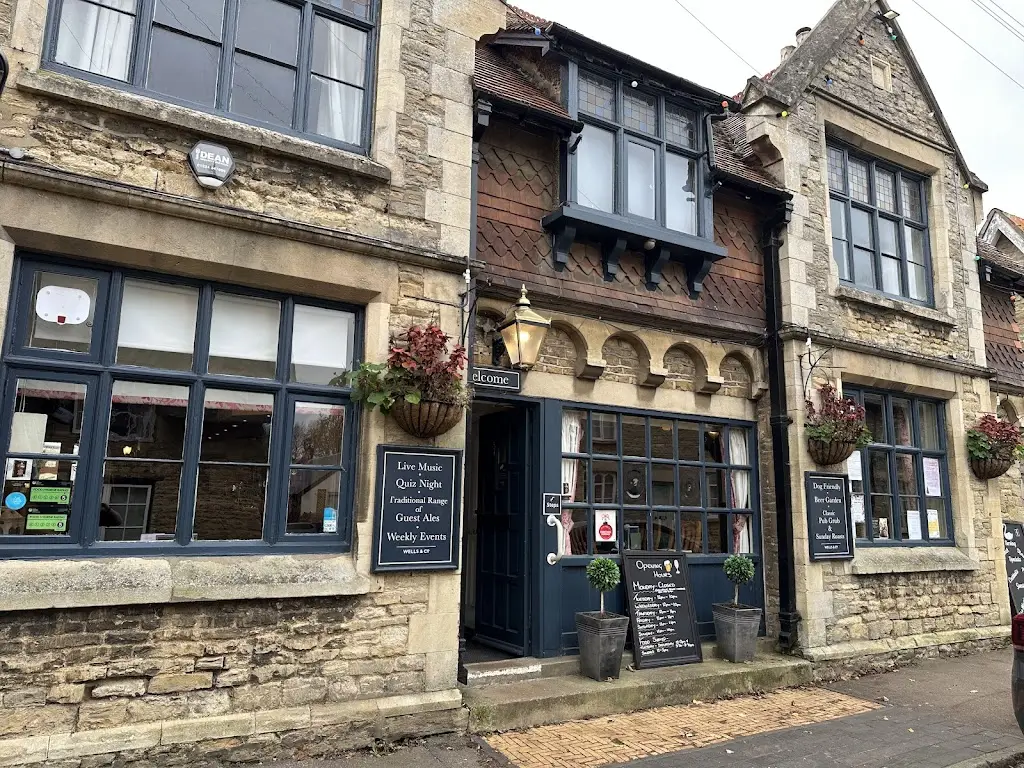 Swan with Two Nicks_Sharnbrook_slider_image_3