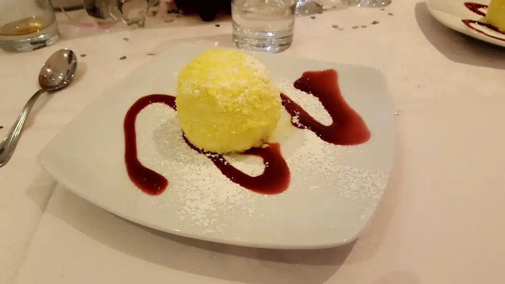 VesuviO Restaurant_Sharnbrook_slider_image_2