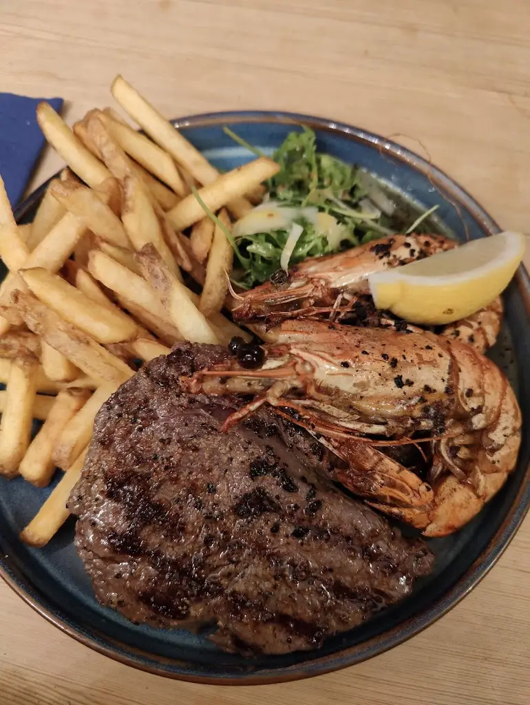 Charlotte Mallows_New Inn_Shalfleet_review