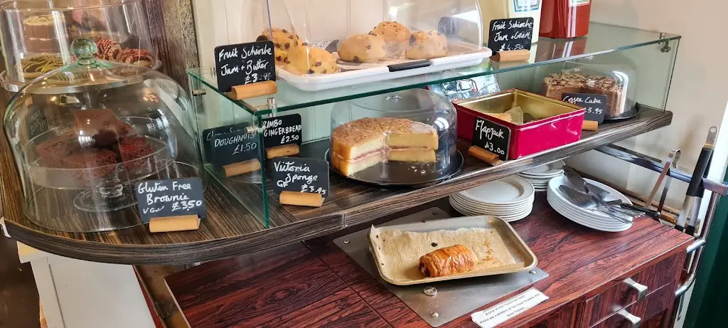 Menu_Off The Rails_Shalfleet_image_7