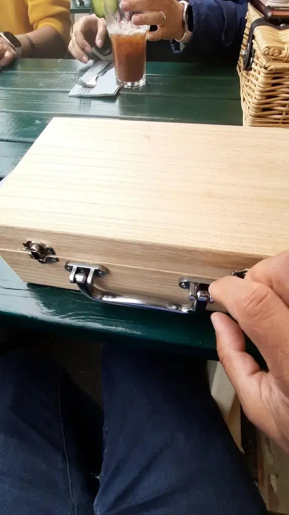 Off The Rails_Shalfleet_slider_image_2