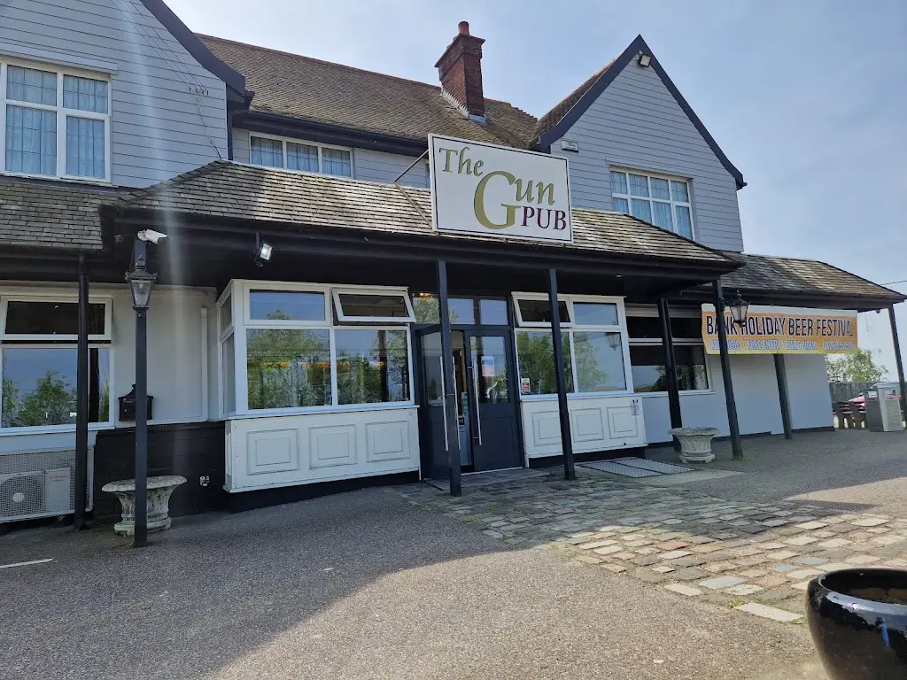 The Gun Pub_Basildon_slider_image_3