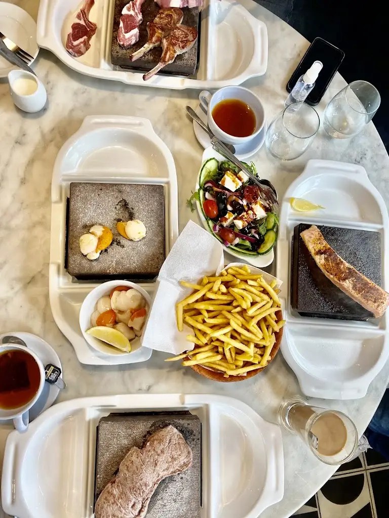 On The Rocks_Shalfleet_slider_image_3