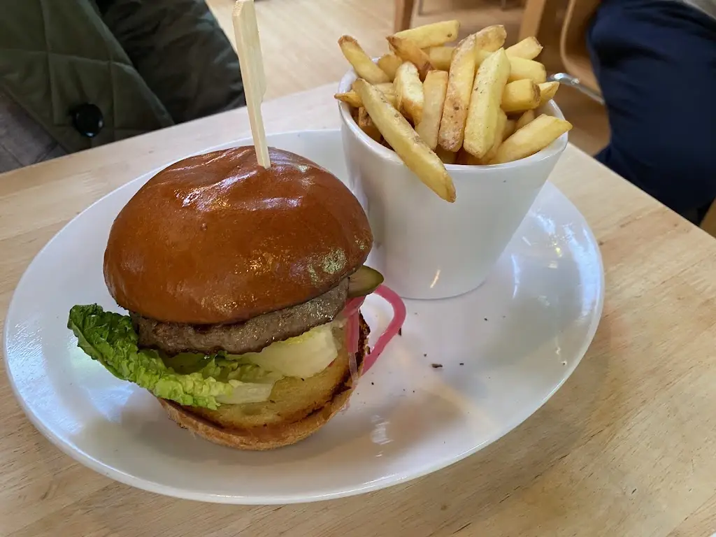 Cafe In The Orchard_Shenley_slider_image_3