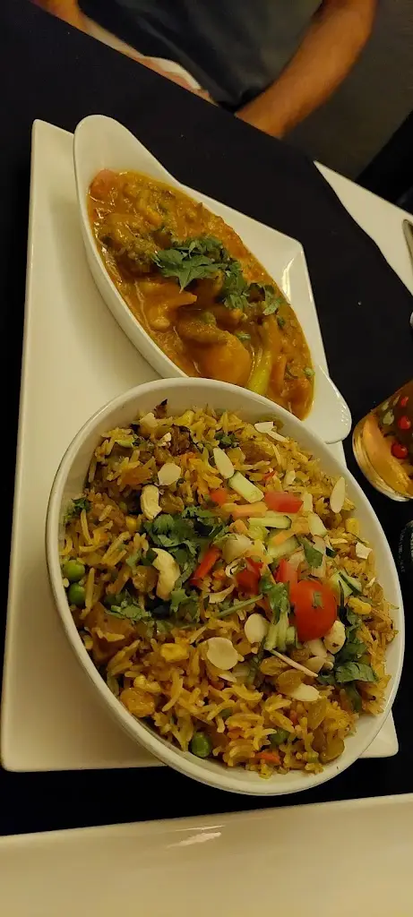 Menu_The Elephant & Castle_Shawbury_image_4