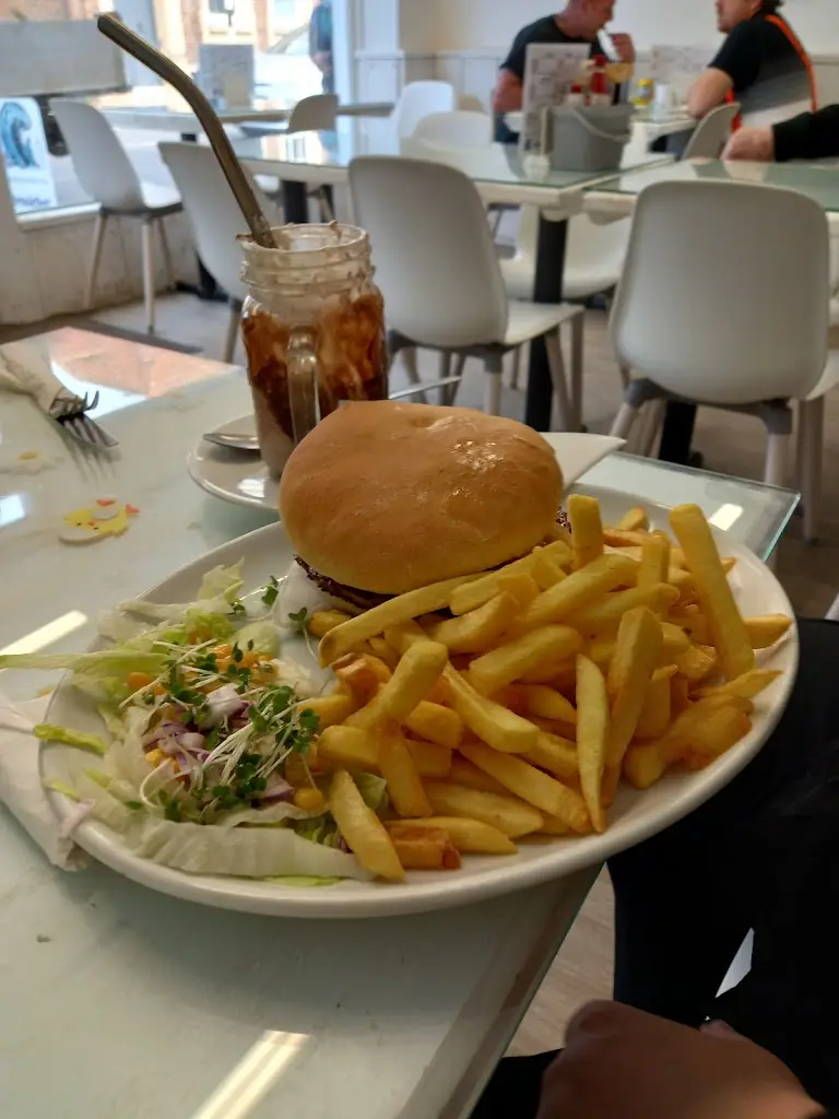 Menu_Waves_Selsey_image_4