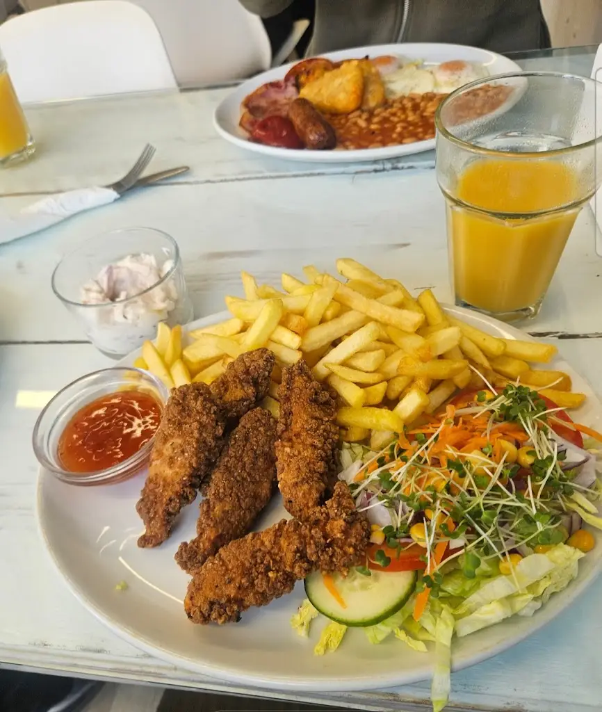 Waves_Selsey_slider_image_3