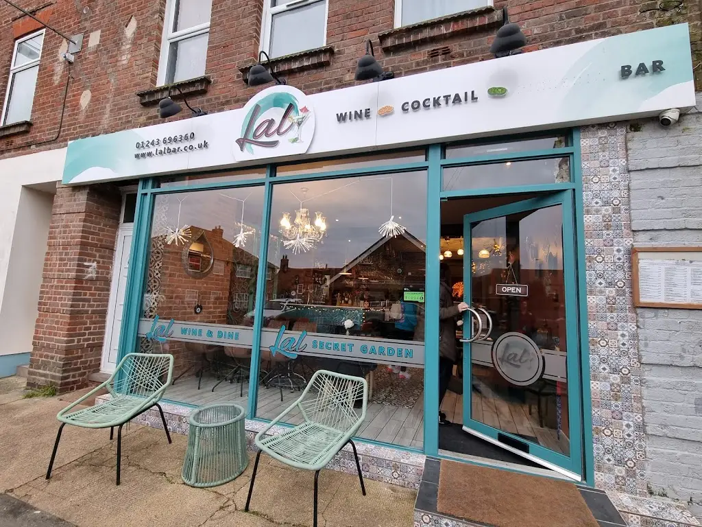 Lisa Clarke_Lal Bar / Restraunt and Bar_Selsey_review