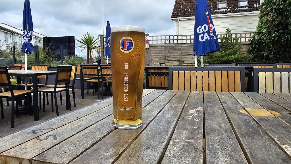 Lifeboat Inn_Selsey_slider_image_2