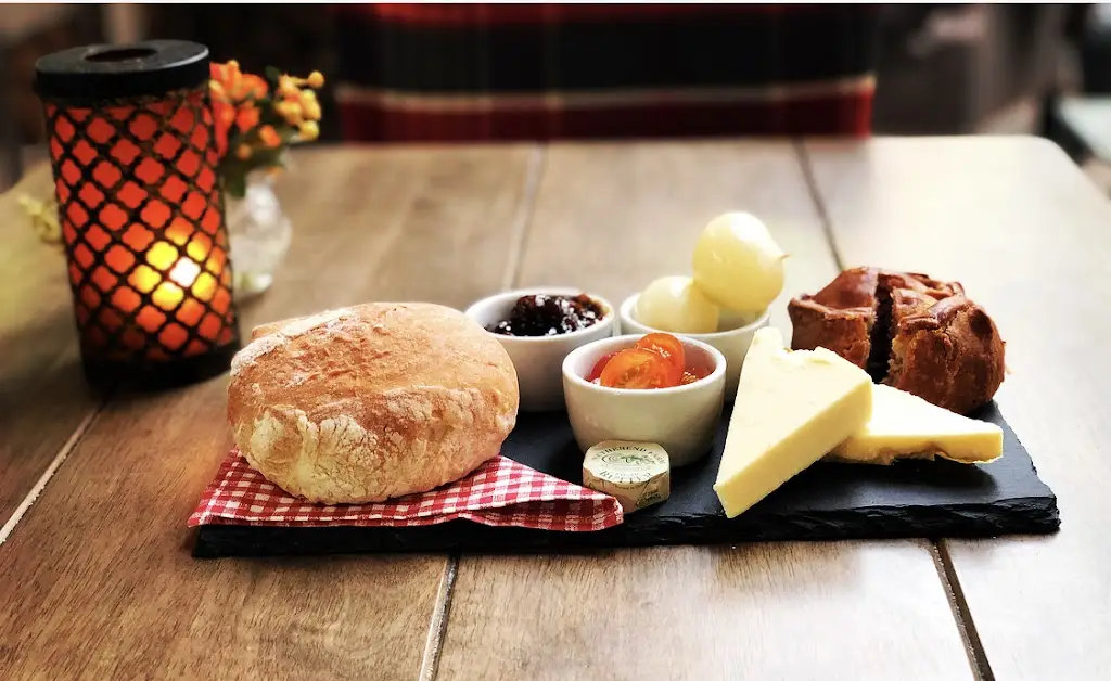 Menu_The Old Piggery Farm Shop and Tearoom_Selsey_immagine_5