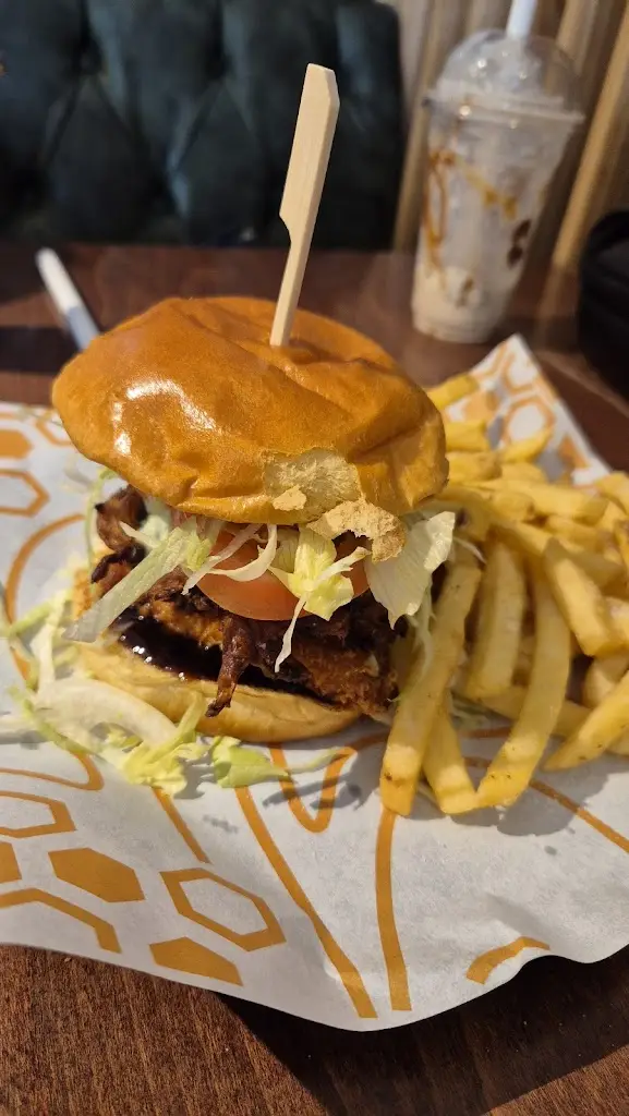 Michelle Symmons_Brewed Burgers_Selsey_review