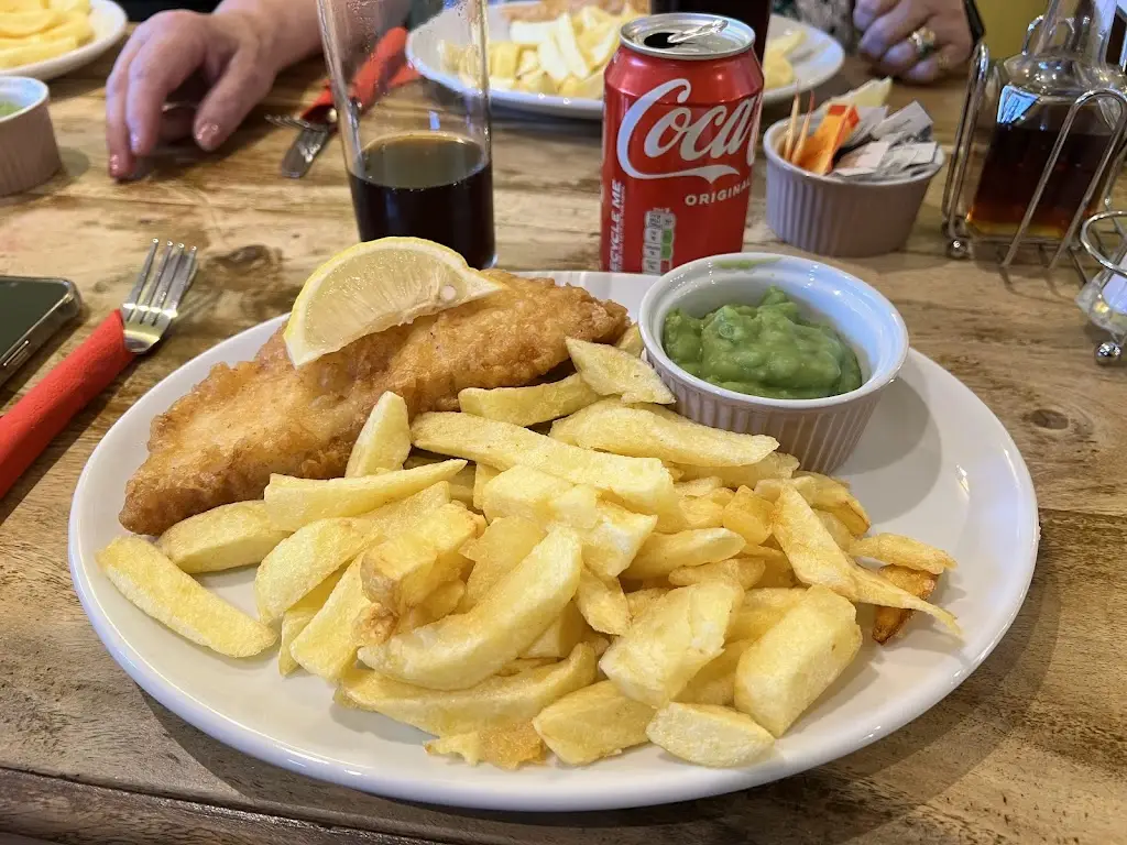 Menu_Den’s Fish Bar_Selsey_image_2