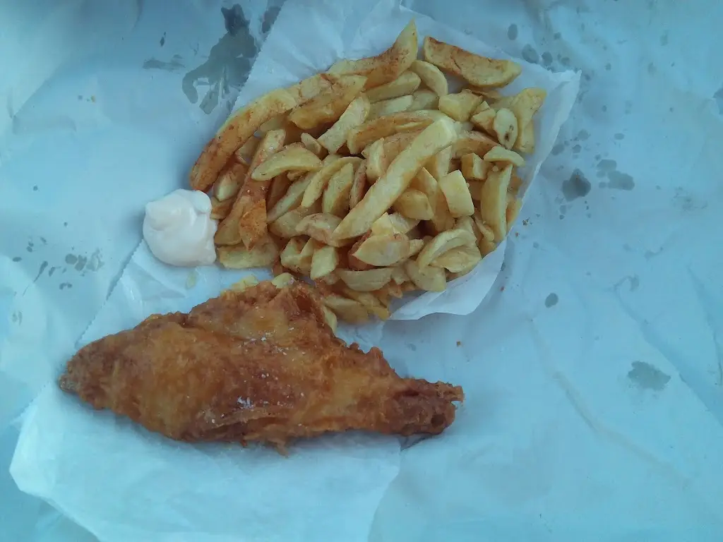 Menu_Den’s Fish Bar_Selsey_image_3