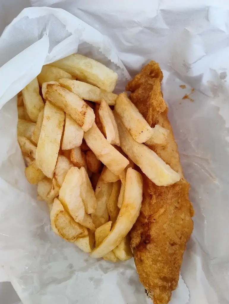 Den’s Fish Bar_Selsey_slider_image_1
