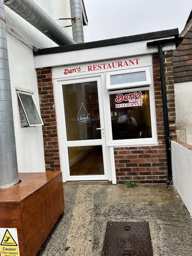 Den’s Fish Bar_Selsey_slider_image_2