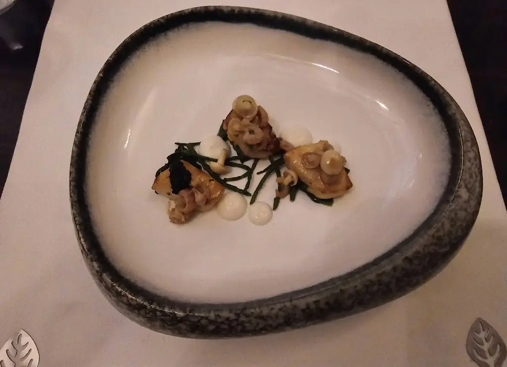 Menu_Maiden Arch by Robert Bryant_Barnstaple_image_8