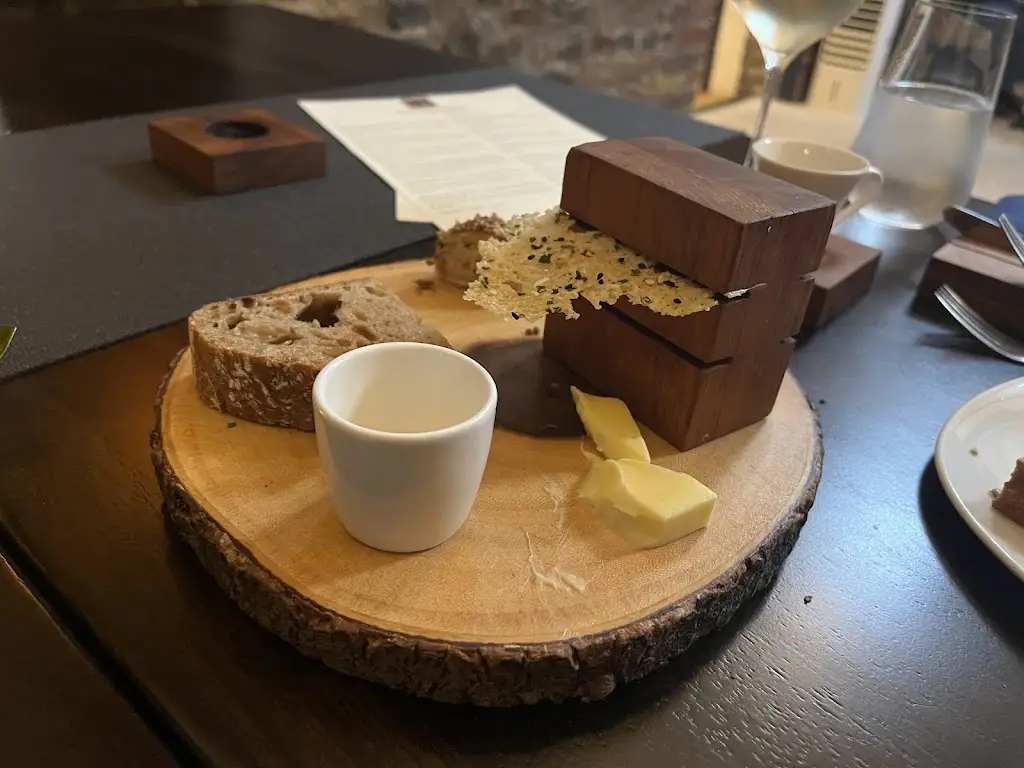 Gail Lucas Brumby_Maiden Arch by Robert Bryant_Barnstaple_review