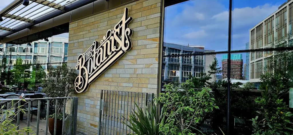 Simon Roberts_The Botanist Sheffield_Sheffield_review