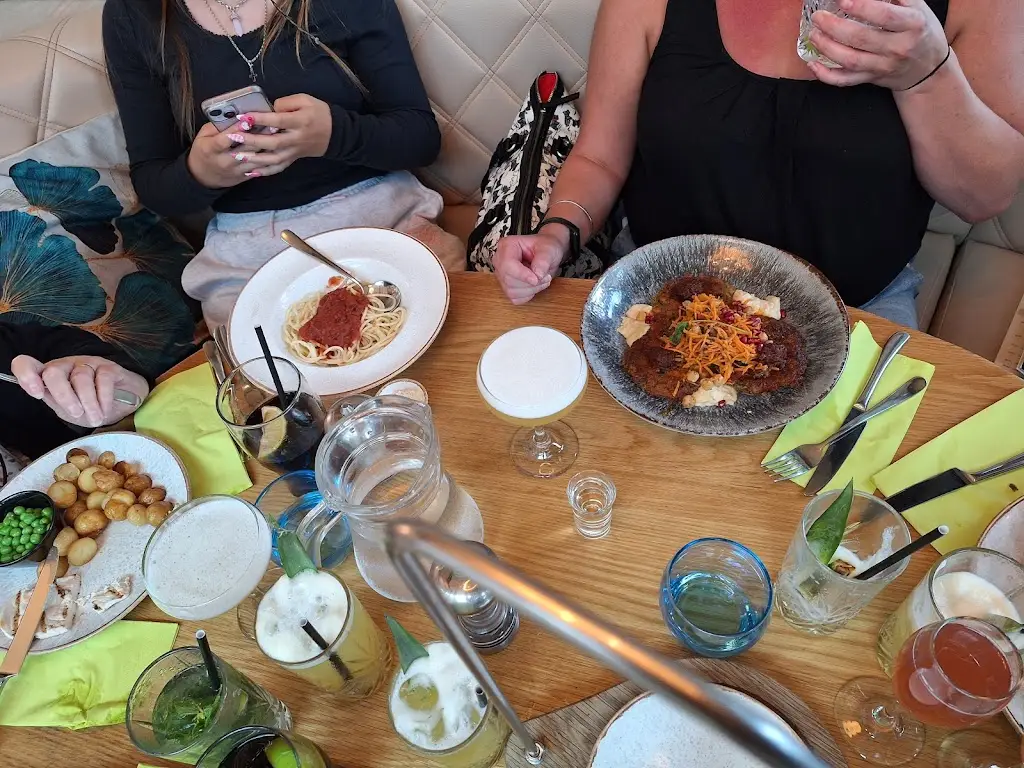 Luke Logan_Ego Mediterranean Restaurant & Bar, Sheffield_Sheffield_recensione