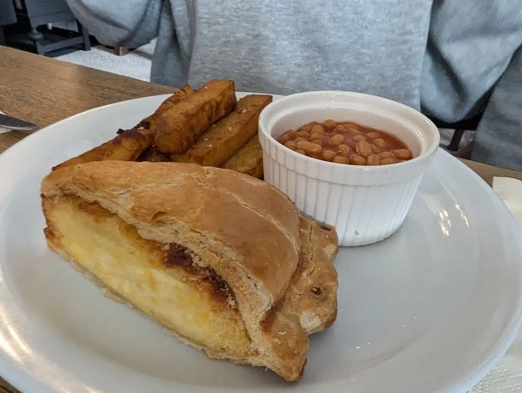 Menu_Black Ladd Public House_Shaw_image_4