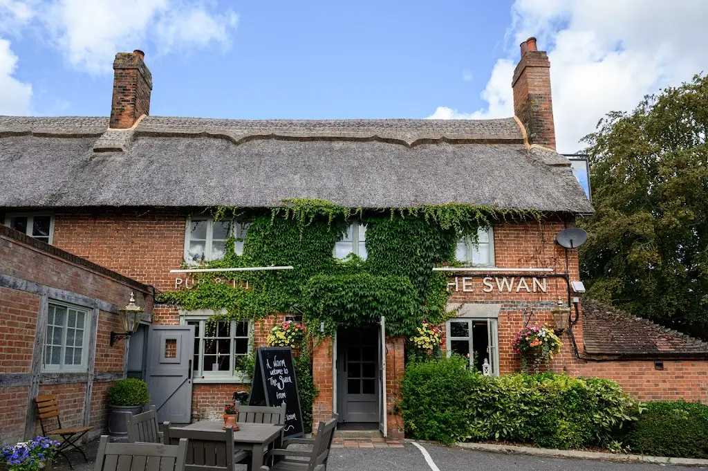 Swan_Sherborne St John_slider_image_2