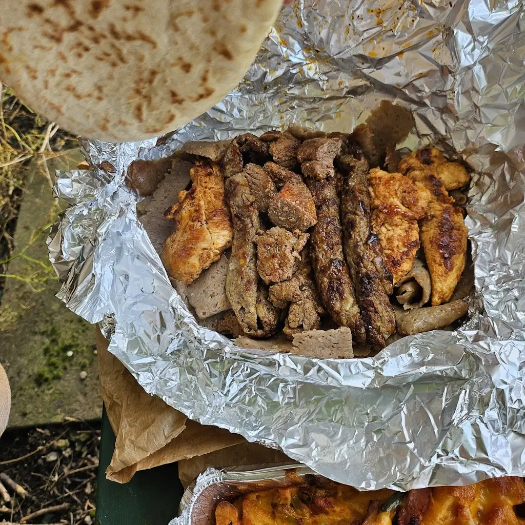 Aroma Pizza Grill_Sherburn Hill_slider_image_2