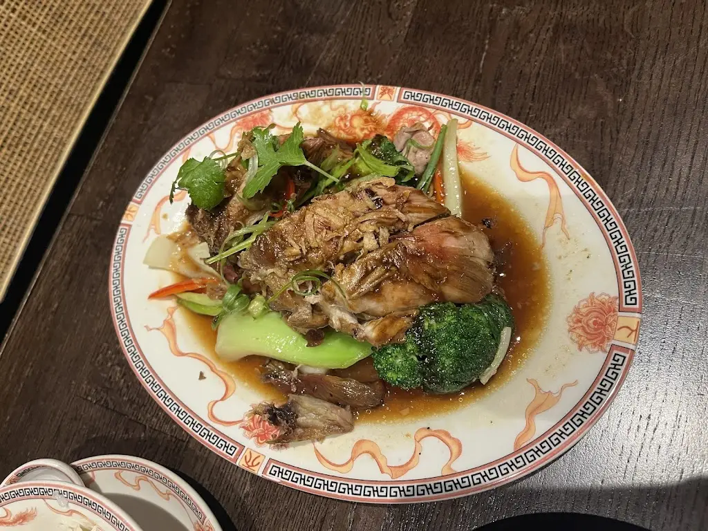 Yuki_The Rabbit Hole_Sherburn Hill_review