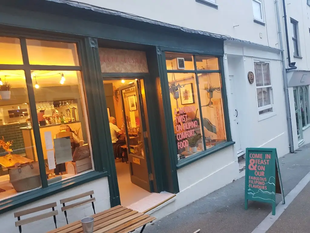 Aurora Kusina restaurante en Shepton Mallet