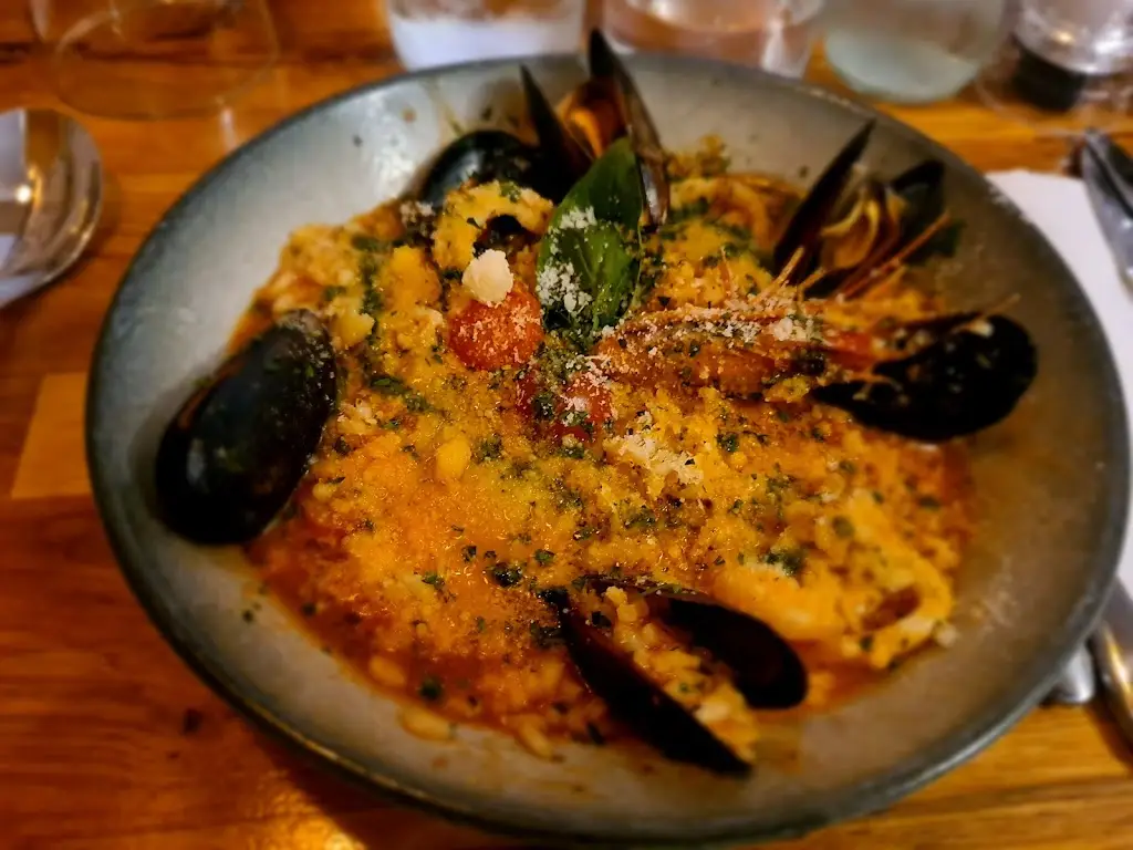 ian ball_La Bella_Shepton Mallet_recensione