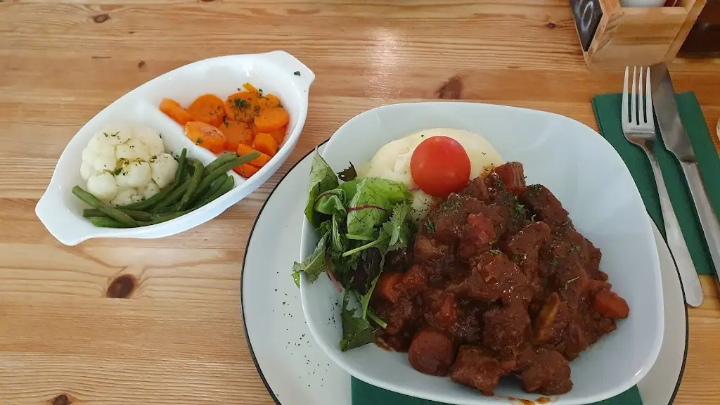 MILES BOSTOCK_The Poachers Pocket_Shepton Mallet_recensione