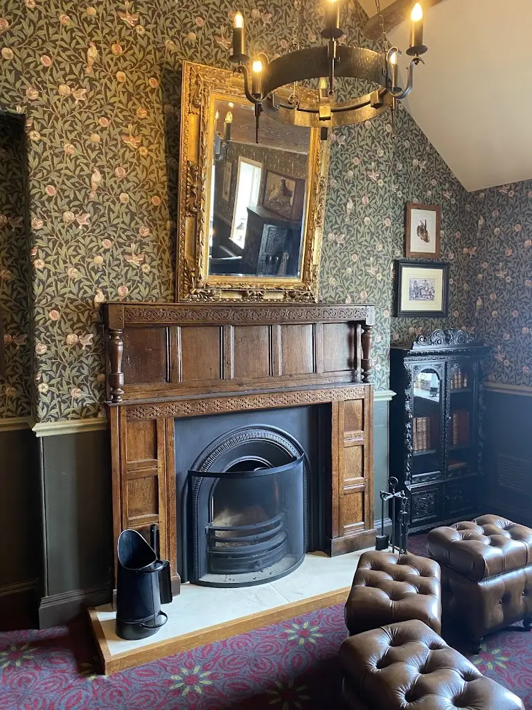 David Akast_Red Bear_Sherburn_review