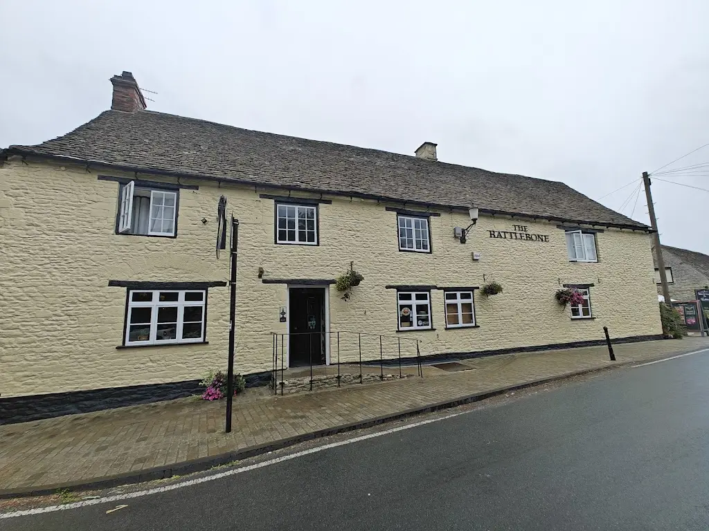 Alan Teo_The Rattlebone_Sherston_review