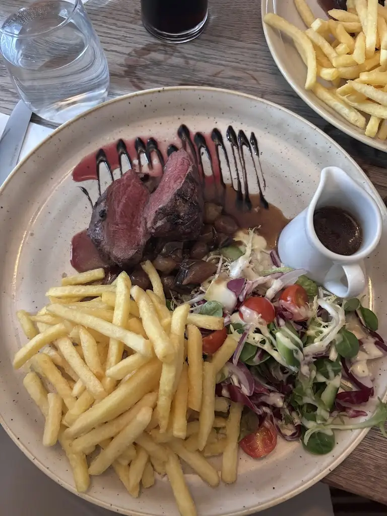 Valentin_The Rattlebone_Sherston_review